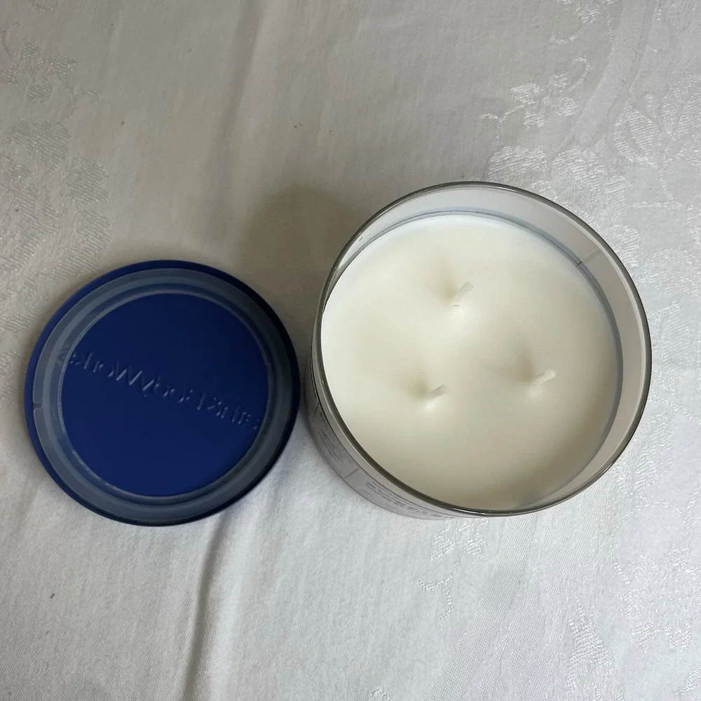 Bath & Body Works SWEATER WEATHER Scented 3 Wick Candle 25-45 Hours - Picture 5 of 5